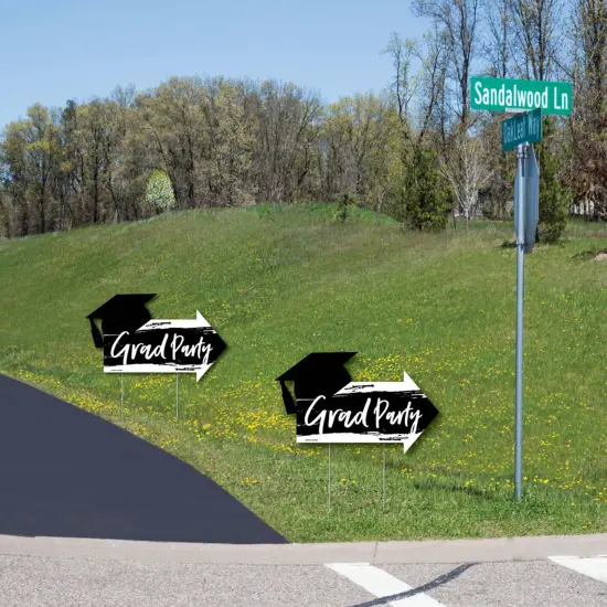 Big Dot of Happiness Black and White Grad - Best is Yet to Come - 2 Arrows and 1 Welcome Thank You Lawn Sign - Double Sided Yard Sign Set - 3 Pieces {6}