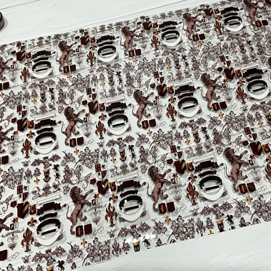 Lion&rsquo;s Crest TPU Vinyl {1}