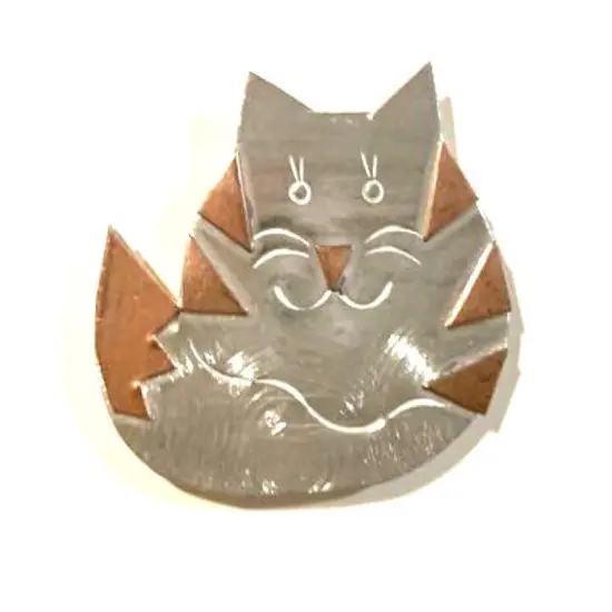 Puffin & Company Needle Nanny / Brooch - Cheshire Cat Multicolor {1}