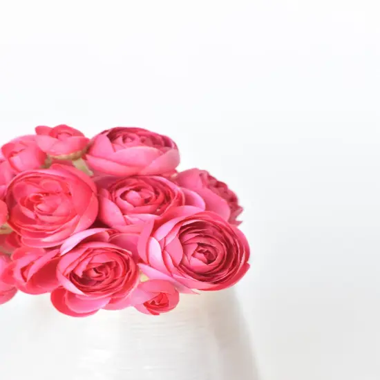 10.5" Faux Dark Pink Ranunculus Stem Bundle {1}