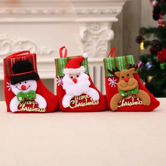 Santa Claus Socks for Christmas Decor {2}