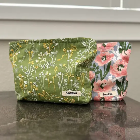 Wrapables Cosmetic Pouch, Makeup and Toiletry Travel Bag, Pink Flower {4}