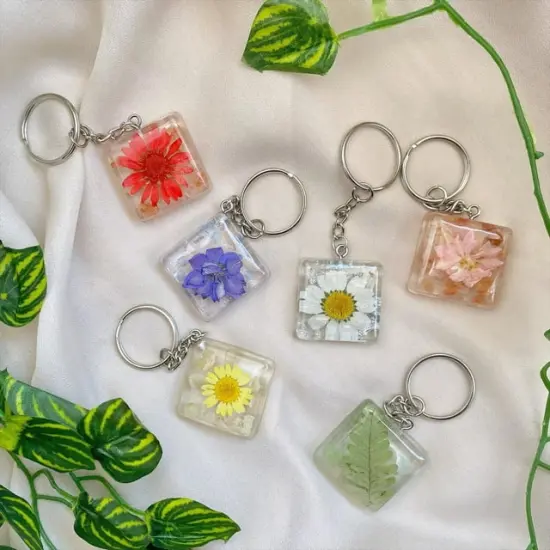 Amazing Clear Cast Plus [8 oz A + 8 oz B (16 ounces) 2 Part Kit] UV Resistant Plastic Coating & Casting Epoxy Resin for Countertops, Cups, Tumblers & Crafts | High-Gloss Liquid Glass Finish {4}