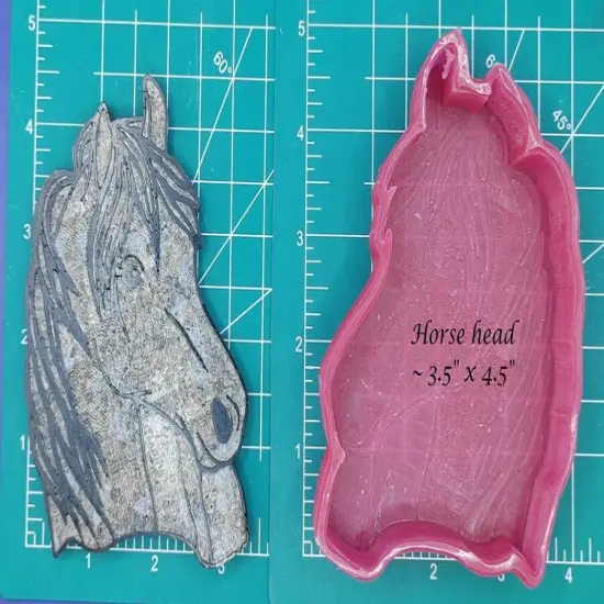 Horse Head - Right Facing - Silicone Freshie Mold {1}