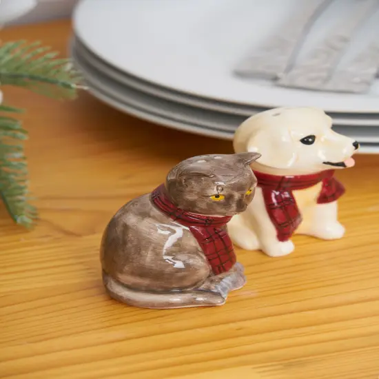 Christmas Dog and Cat Salt & Pepper Shakers Set of 2 {4}
