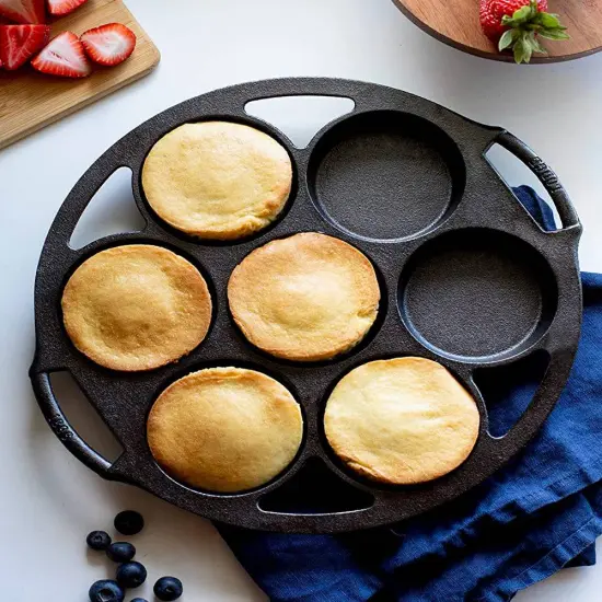 Lodge Cast Iron Mini Cake Pan, Pre-seasoned and Made in USA, Makes 6 Small Cakes {4}