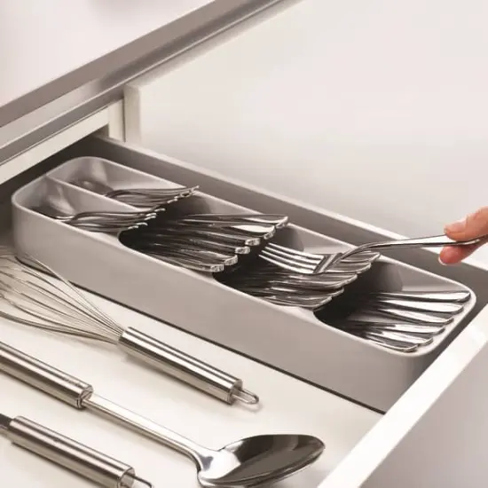 Compact Cutlery Organizer {1}