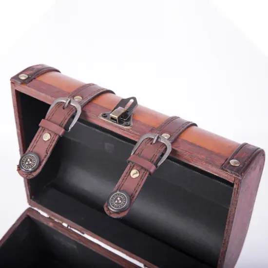 Decorative Leather Treasure Boxes {4}