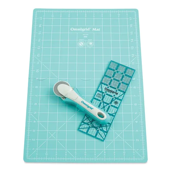 Omnigrid Rotary Cutting Kit with Folding Mat - Small {1}