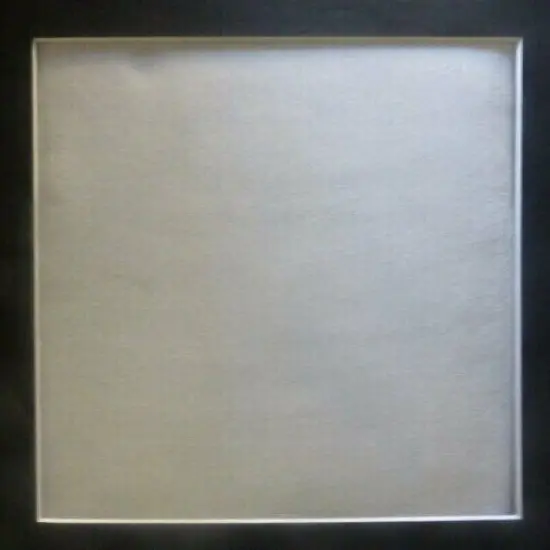 Hoffman 1895-307 SNOW Bali Hand-Dyed Watercolor Batik BTY {1}