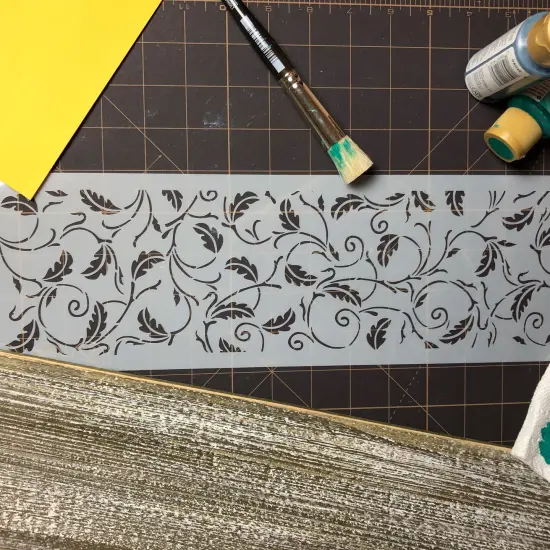 4-Inch Oak Leaf Cake Stencil Side | C598 by Designer Stencils | Cake Decorating Tools | {4}