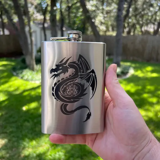 8oz Dragon D20 Stainless Steel Flask {3}
