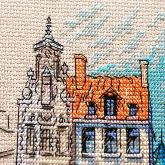 Cross-stitch kit Colored town-1 {4}