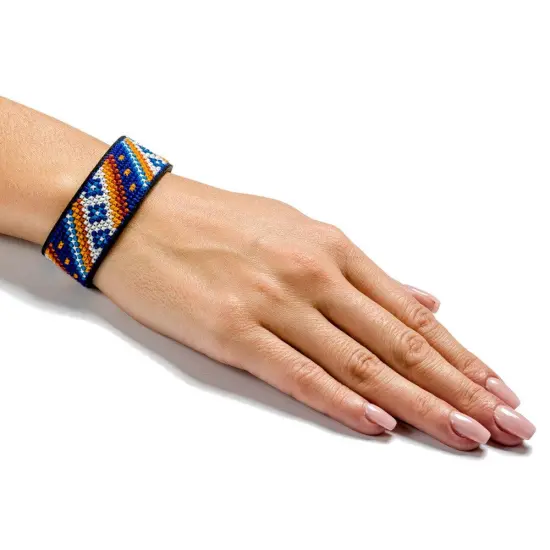 Cross-stitch kit on artificial leather {4}