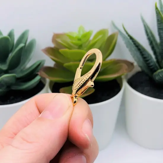 4, 20 or 50 pieces: 16 x 31 mm KC Gold/Light Gold Plated Decorative Lobster Clasps {3}