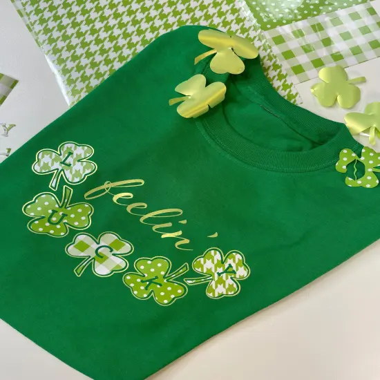 Happy Crafters Houndstooth 11.8" x 18" Sheet Peach fuzz and white {6}