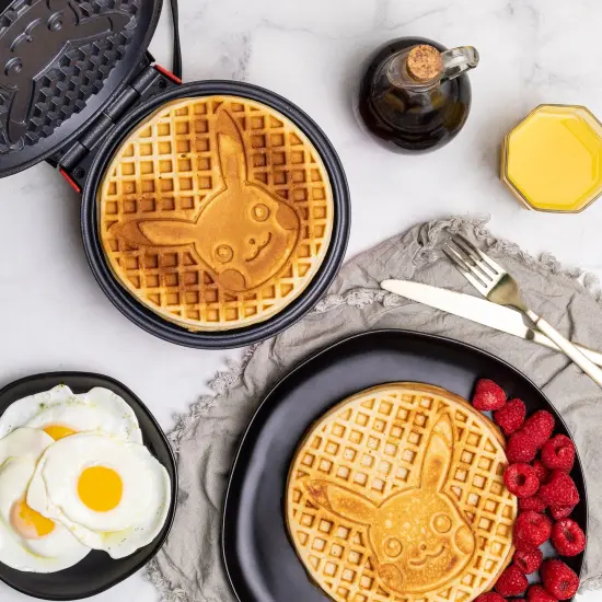 Uncanny Brands Pokemon Pikachu Waffle Maker {2}