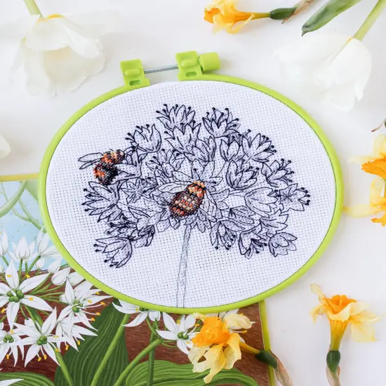Cross-stitch kit Bees {1}