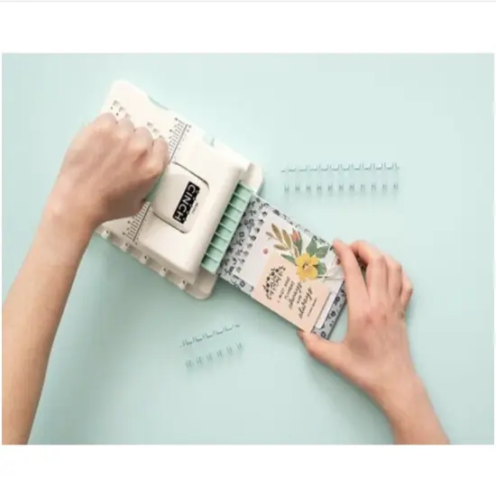 We R Memory Keepers Mini Cinch Book Binding Tool 661388 {6}