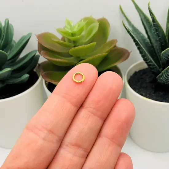 100, 500 or 1,000 Pieces: 6 mm Gold Open Jump Rings. 18g {3}