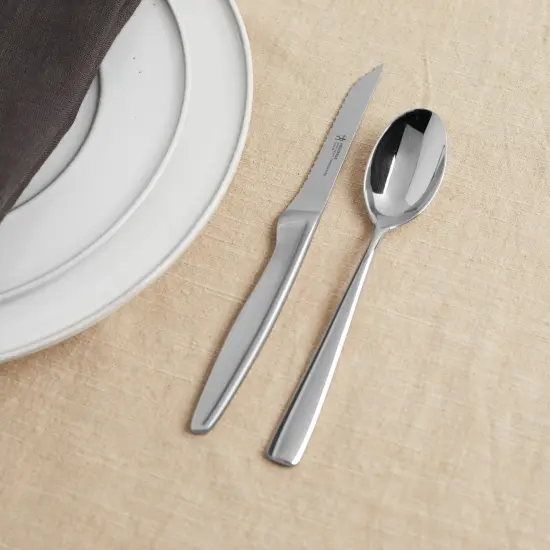 Henckels 8-pc Stainless Steel Serrated Steak Knife Set {5}