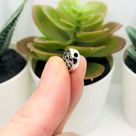 4, 20 or 50 Pieces: Silver Oval Filigree Spacer Charm Beads - Double Sided {4}