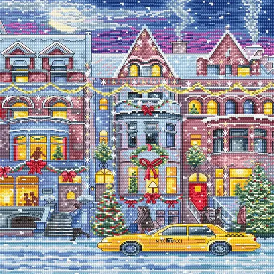 Winter Townhouse L8076 Counted Cross Stitch Kit {1}