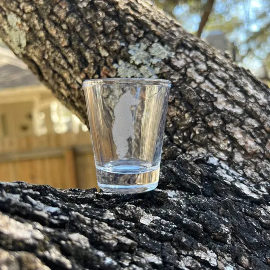 2oz Standing Polar Bear Shotglass LASER {4}