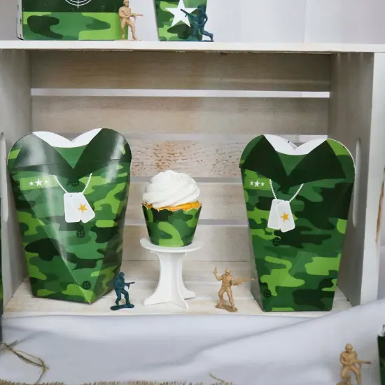 Big Dot of Happiness Camo Hero - Army Military Camouflage Party Favors - Gift Heart Shaped Favor Boxes for Women and Kids - Set of 12 {7}