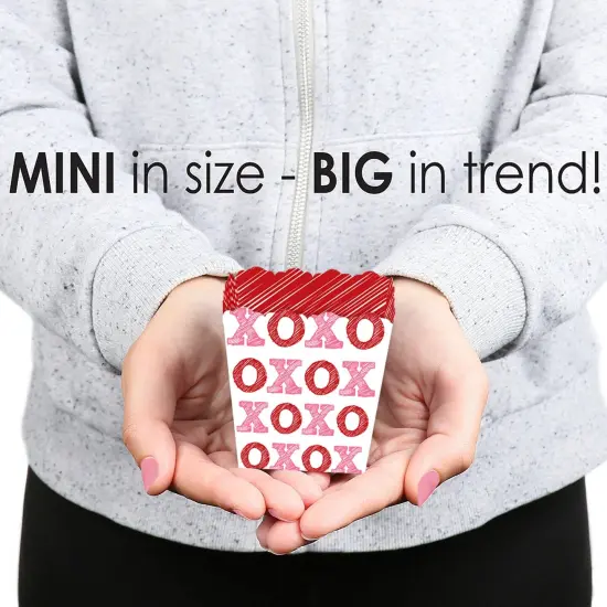 Big Dot of Happiness Conversation Hearts - Party Mini Favor Boxes - Valentine's Day Treat Candy Boxes - Set of 12 {6}