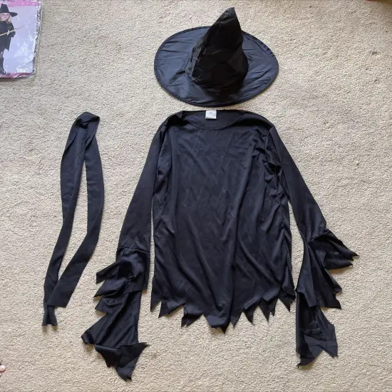 Fun World Child Witch Costume {3}