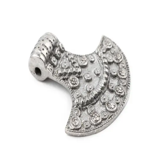 The Bead Chest Silver Patterned Shield Pendant (50x50mm) {3}
