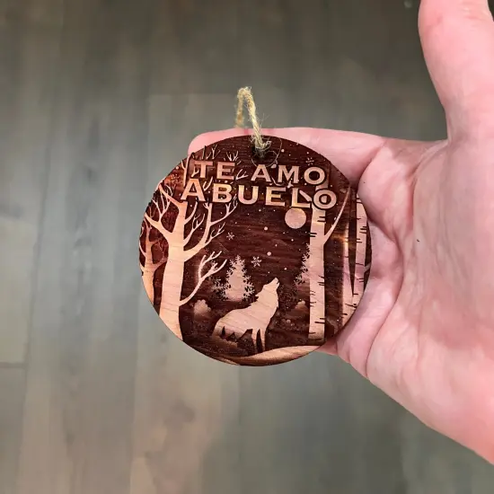 Te Amo Abuelo Winter wolf - cedar ornament {4}