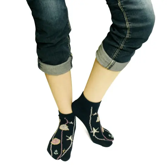 Wrapables Tabi Flip-Flop Socks (Set of 3), Ankle Length Seashells {2}