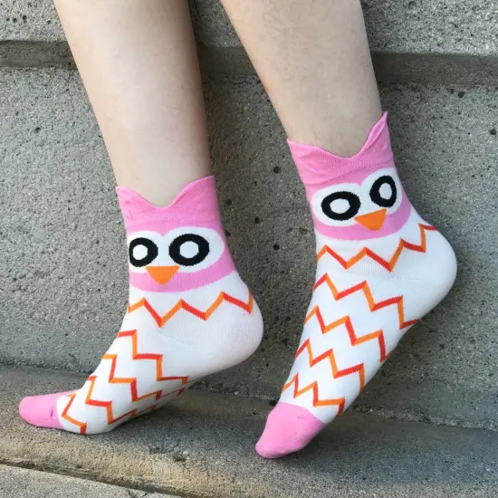Wrapables Novelty Animal Print Crew Socks (Set of 5), Colorful Owl {2}