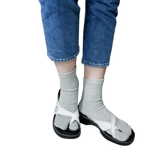 Wrapables Tabi Flip-Flop Socks (Set of 3), Black, Gray, White {2}