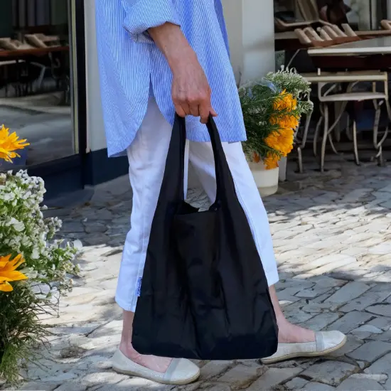 Wrapables Large & Small Foldable Tote Nylon Reusable Grocery Bags, Set of 2 Set of 2, Black {6}