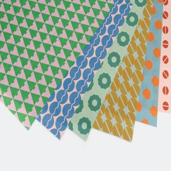 Minimal Ornament Holiday Gift Wrap {4}