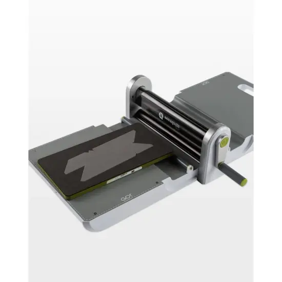 GO! Hunter Star-6" Finished (Makes 12" Finished Blocks) Die {2}