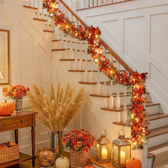 Fall Garland with Maple Leaf {4}