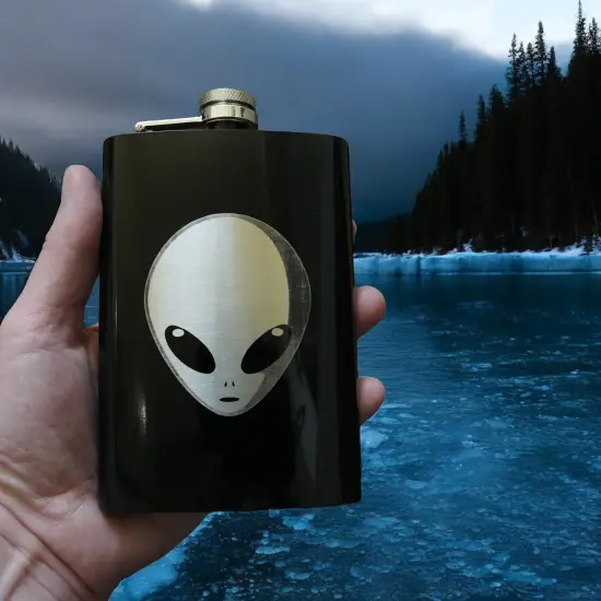 8oz BLACK Alien Flask {4}