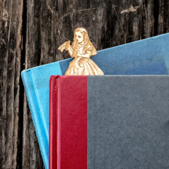 Bookmark - Alice - Read Me - Bookmark {3}