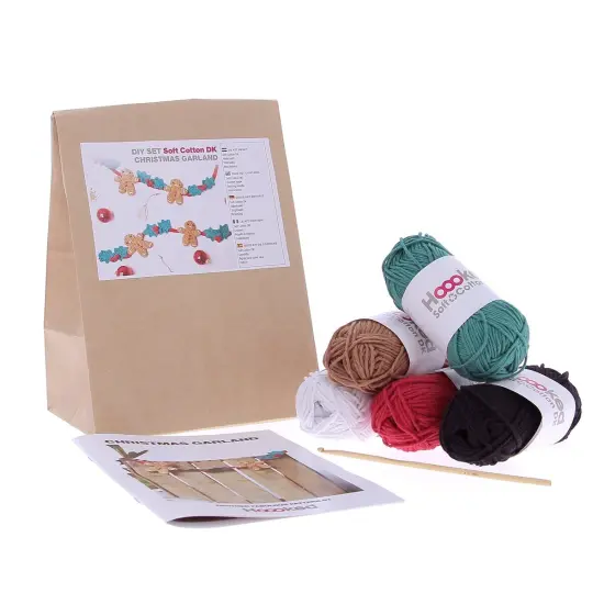 DIY Crochet Kit by HoookedChristmas Garland PAK185 {2}