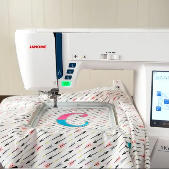 Janome Skyline S9 Embroidery Quilting and Sewing Machine {3}