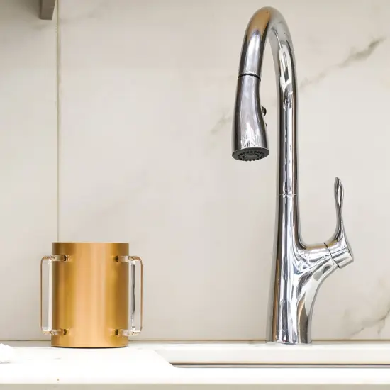 Lucite Wash Cup Gold With Clear Handle {3}