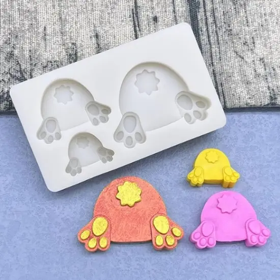 Easter Bunny Bottom Silicone Mold, 3 different sizes {1}