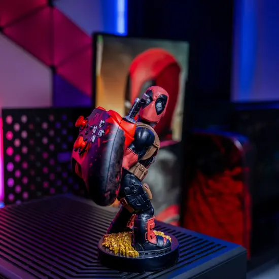 Exquisite Gaming: Marvel: Deadpool 3 'Bringing Up The Rear' Repaint - Cable Guys Original Controller & Phone Holder, Collectible Device Stand, Figure {6}