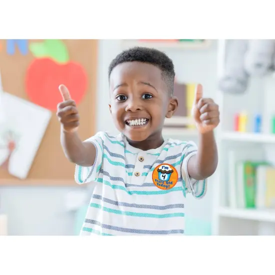 I Am __ Years Old Today WearEm Badges, 32 Per Pack, 6 Packs {3}