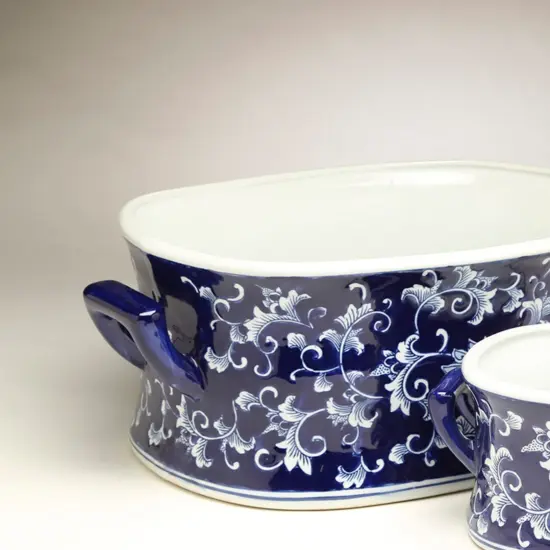 AA Importing 59941 Set Of 2 Blue & White Foot Baths {3}