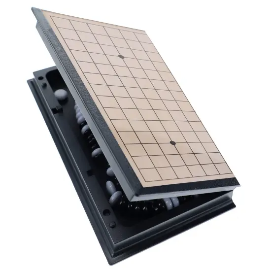 WE Games Magnetic Folding Go Game Travel Set {4}